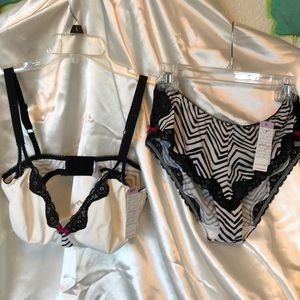 Whimsy underwire bra with matching pants